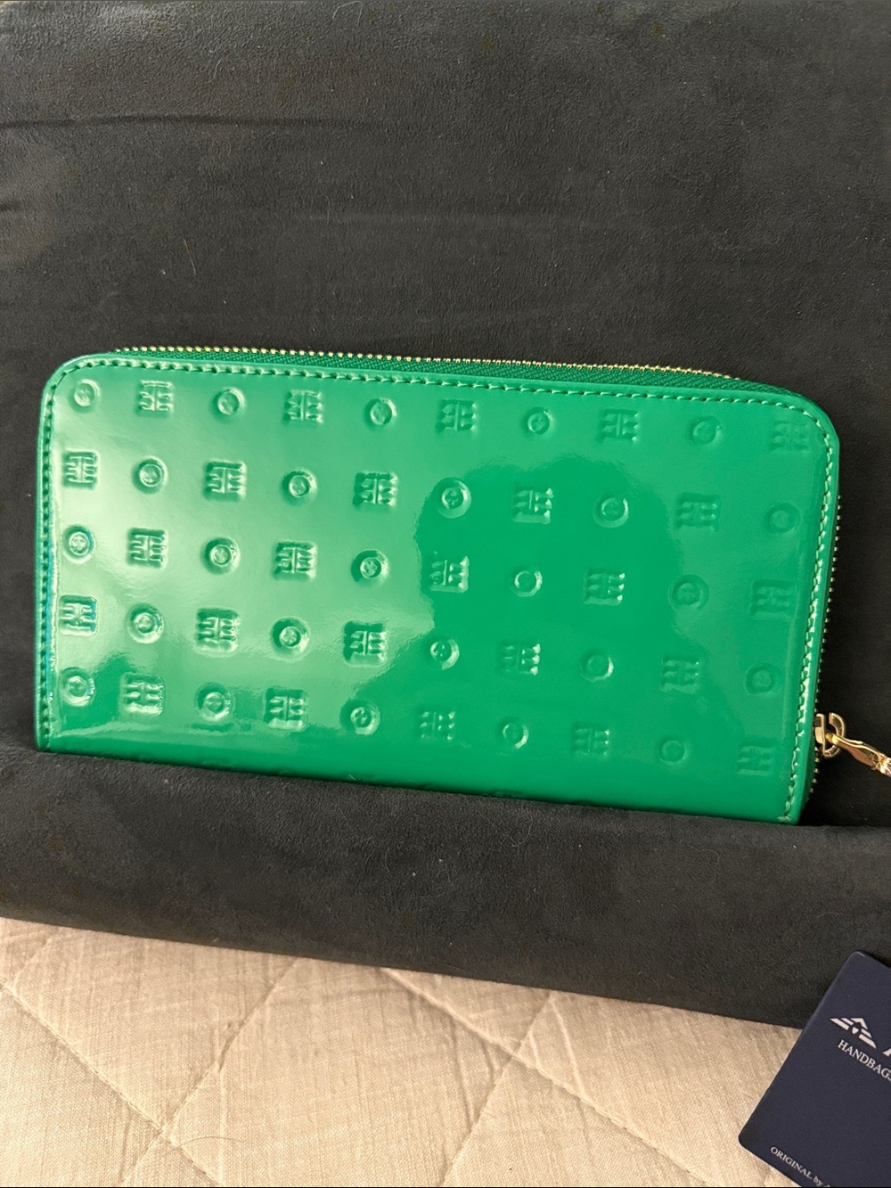 Arcadia zip around patent leather Wallet. “GIADA” green. NWT